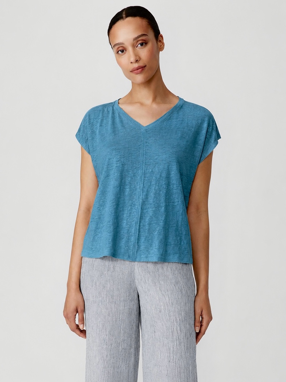 Organic Linen Jersey V-Neck Tee Size Large